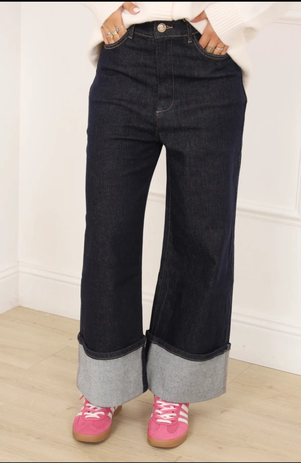 Jean large retroussé brut