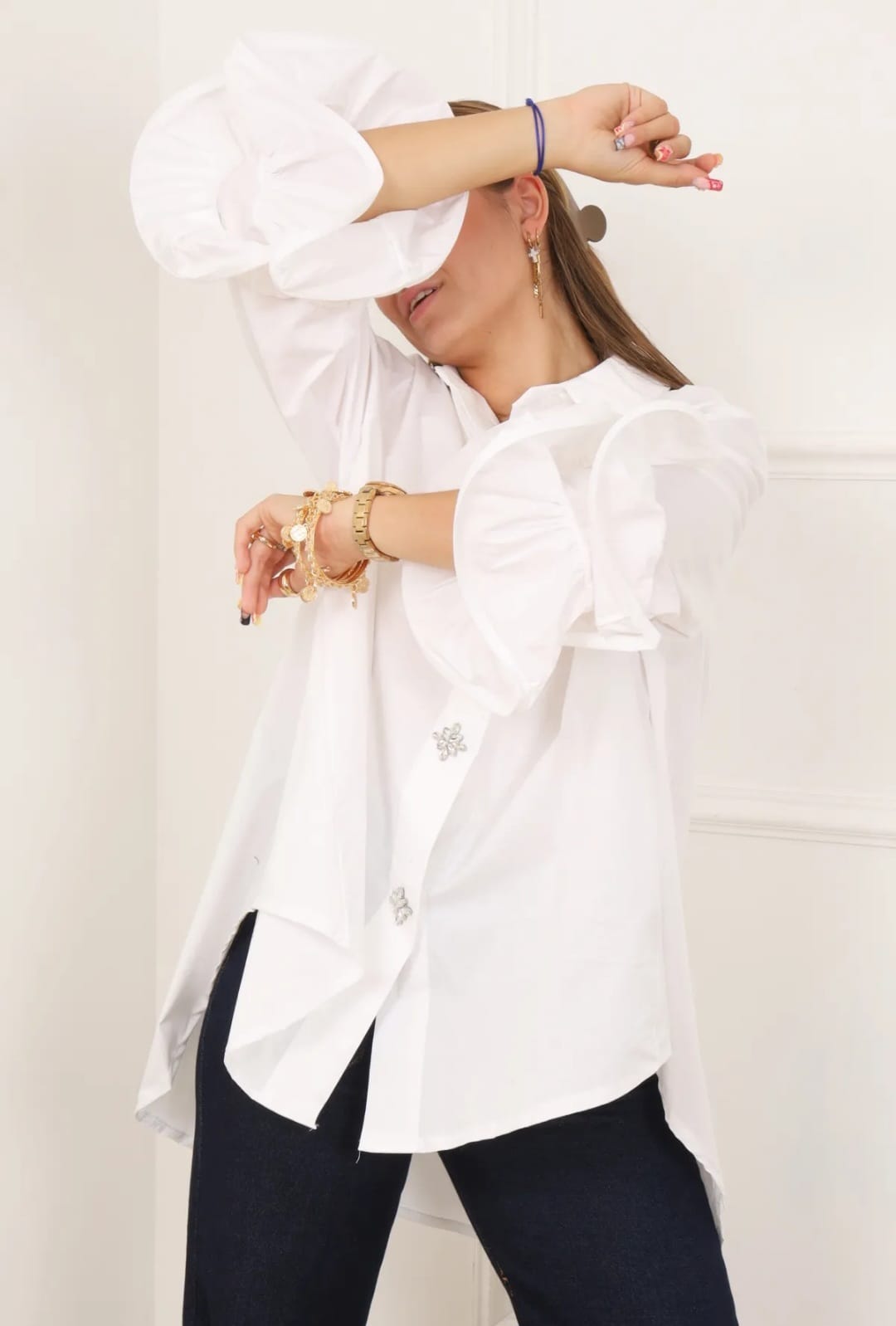 Chemise blanche à manches bouffantes – Élégance raffinée - Art et Tradition