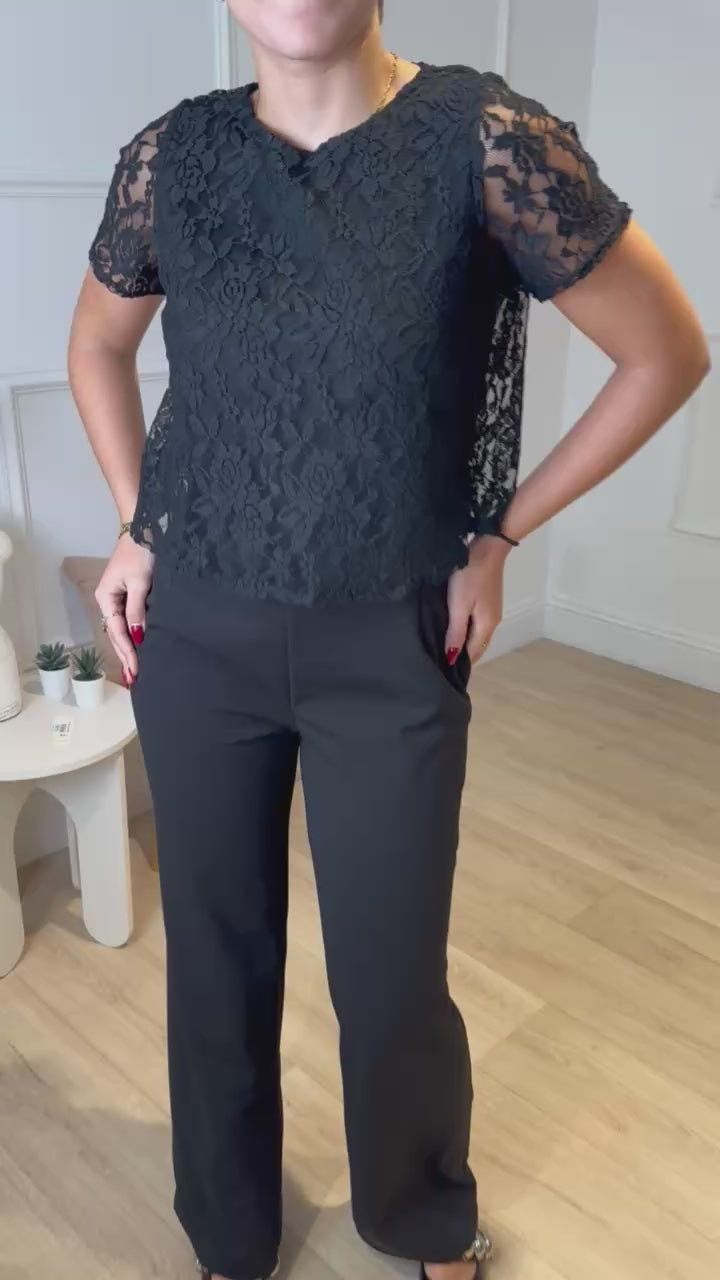 Combinaison en dentelle